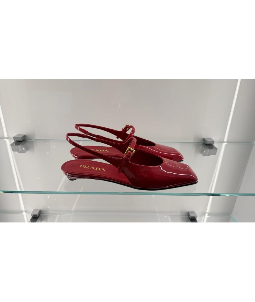 PRADA Красные босоножки из лакированной кожи, фото 6
