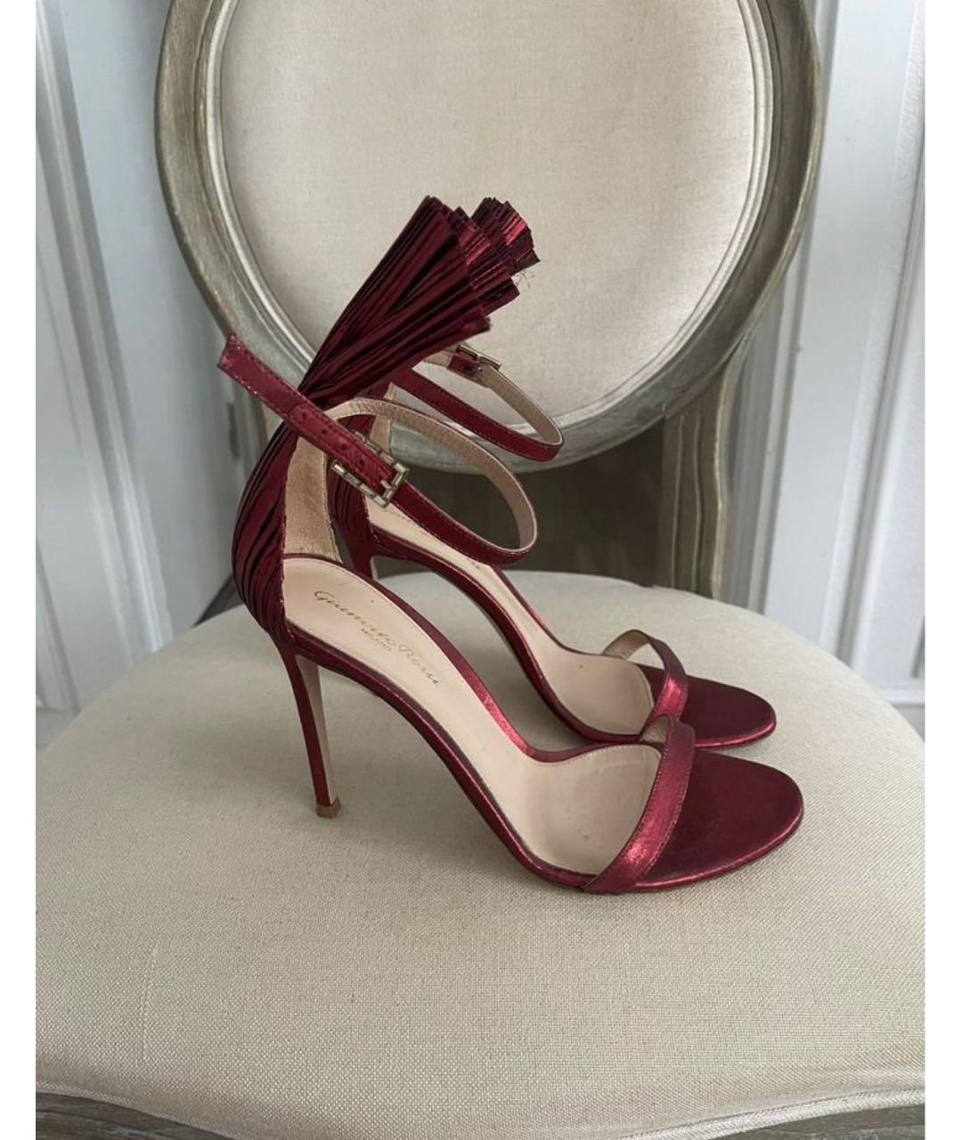 GIANVITO ROSSI Красные кожаные босоножки, фото 4