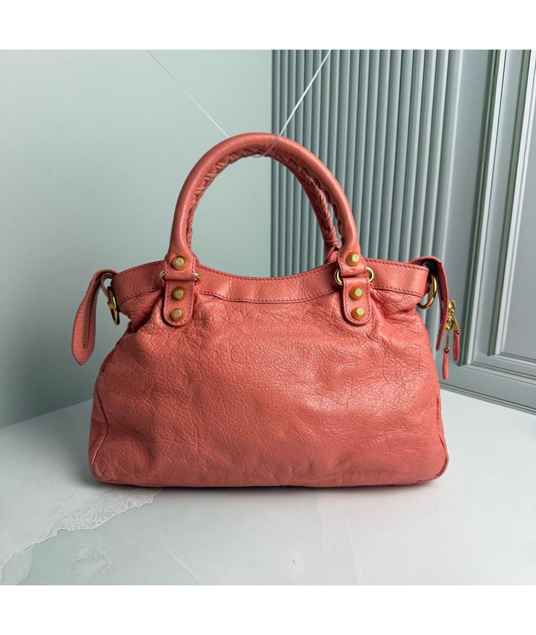 BALENCIAGA Коралловая кожаная сумка с короткими ручками, фото 2