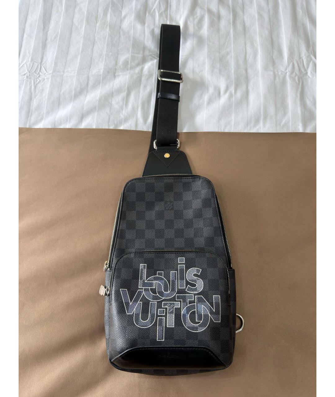 LOUIS VUITTON Серая поясная сумка, фото 9