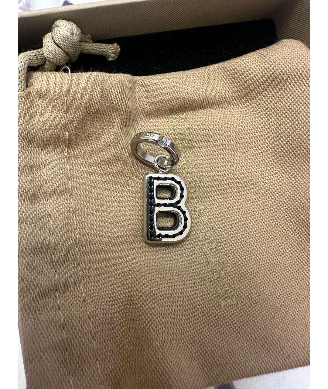 BURBERRY Серебряный металлический кулон, фото 5