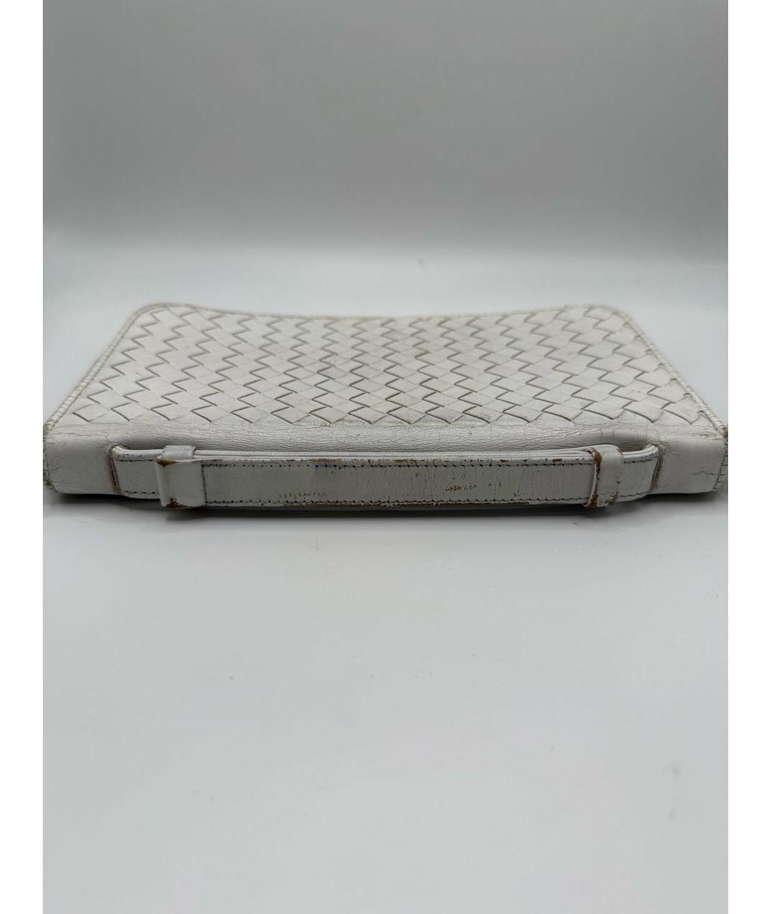 BOTTEGA VENETA Белая кожаная барсетка, фото 3