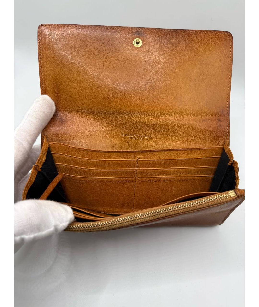 BALENCIAGA Коричневый кожаный кошелек, фото 5