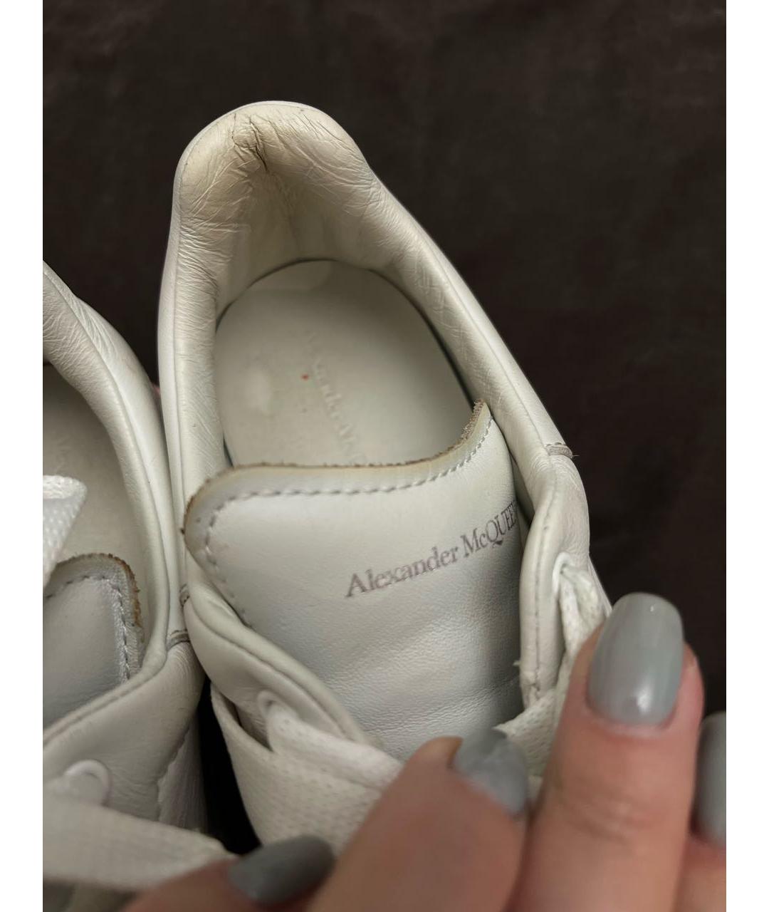 ALEXANDER MCQUEEN Белые кожаные кеды, фото 2