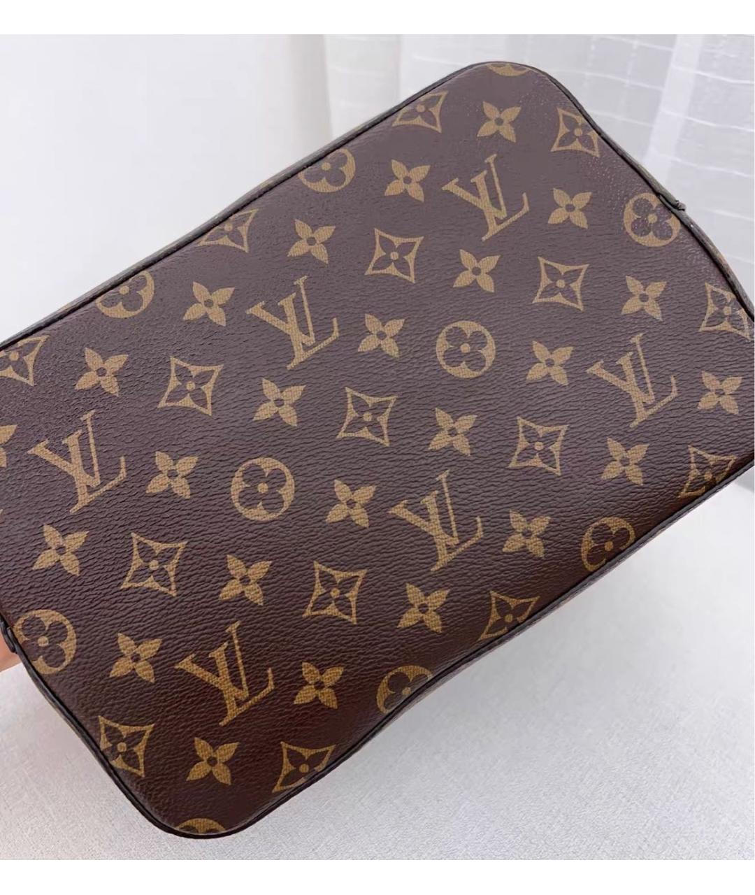 LOUIS VUITTON Черная кожаная сумка через плечо, фото 5