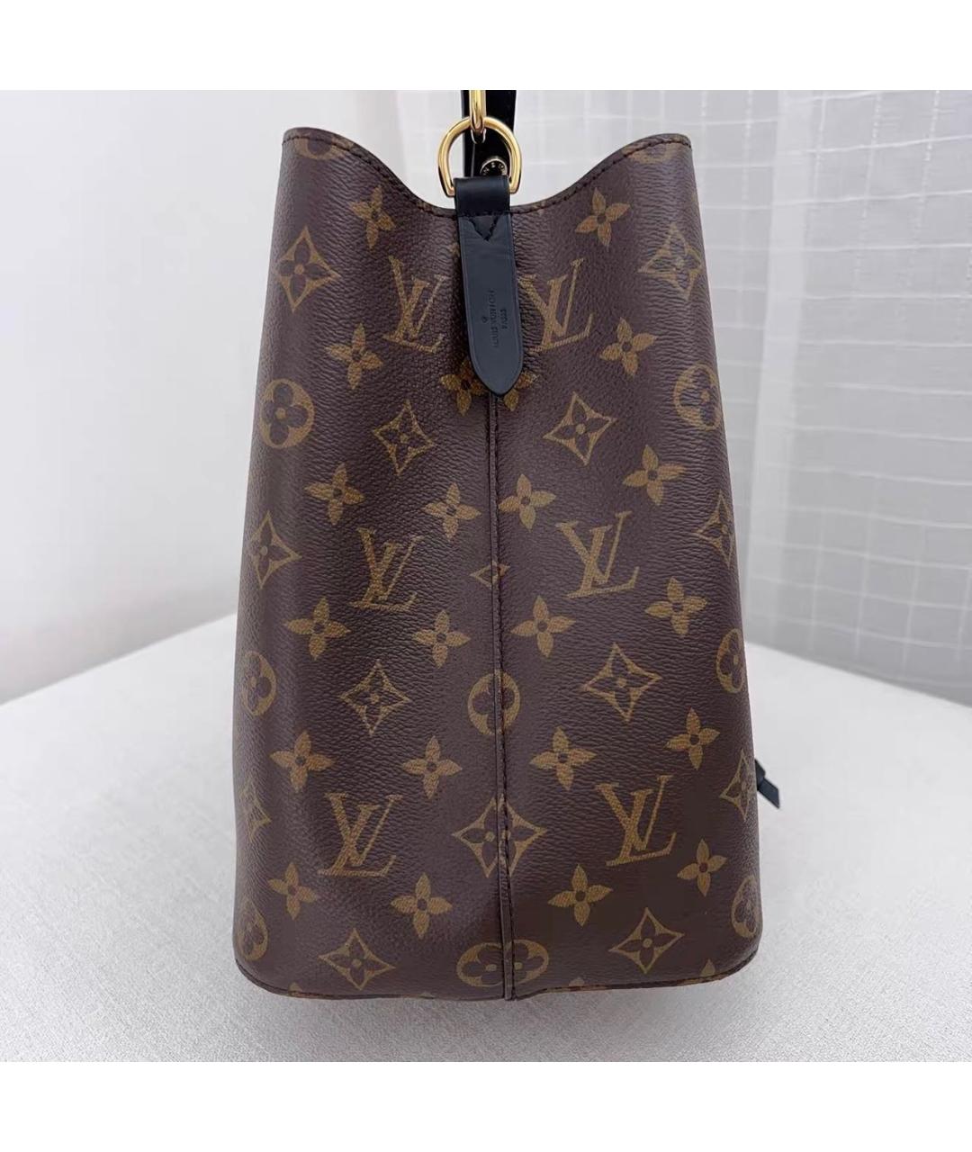 LOUIS VUITTON Черная кожаная сумка через плечо, фото 4