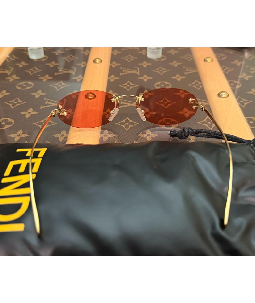 FENDI Бордовые металлические солнцезащитные очки, фото 3