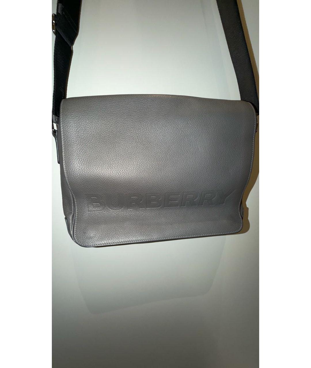 BURBERRY Серая кожаная сумка на плечо, фото 2