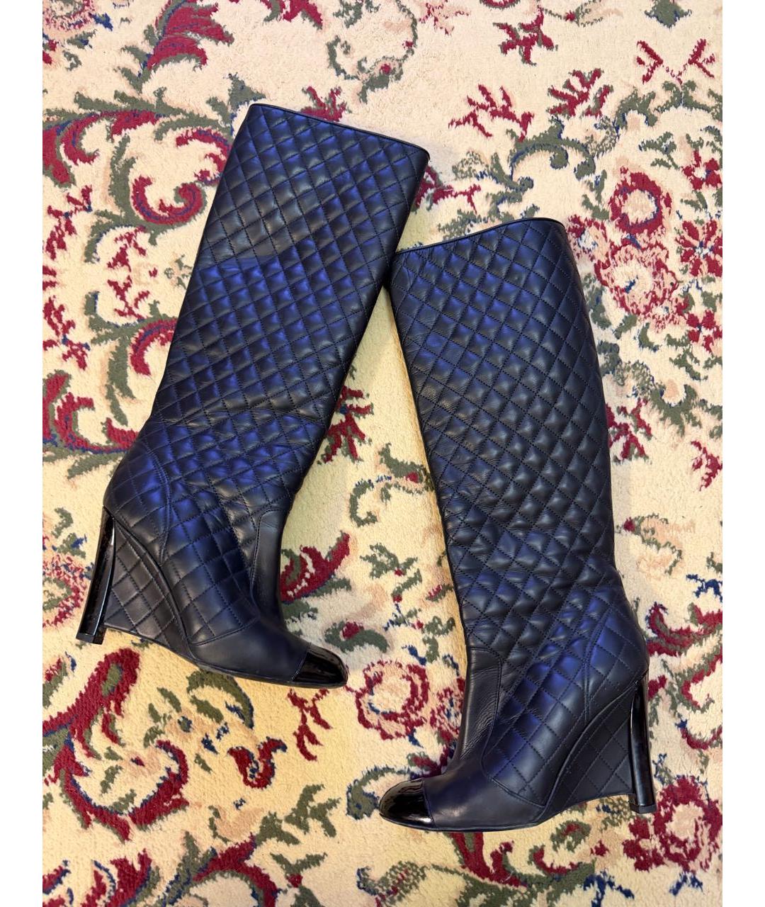 CHANEL Черные кожаные сапоги, фото 4