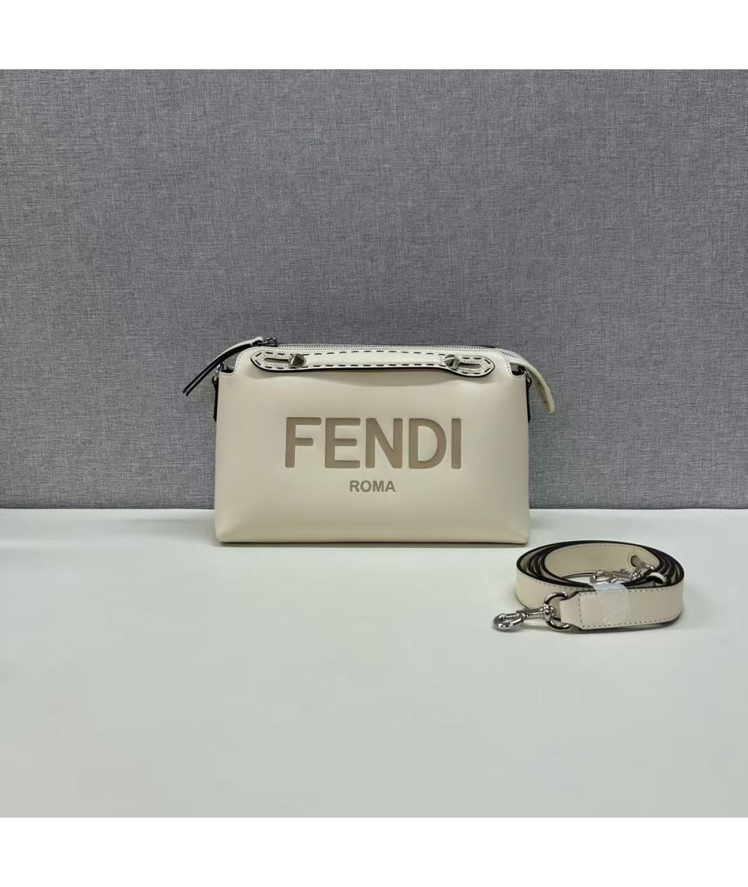 FENDI Белая сумка через плечо, фото 2