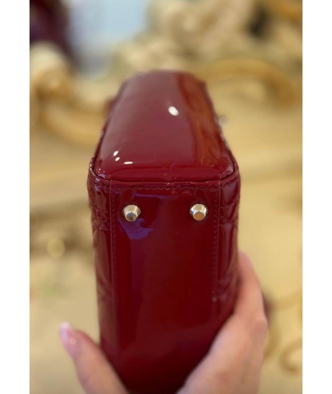 CHRISTIAN DIOR Бордовая сумка с короткими ручками из лакированной кожи, фото 6