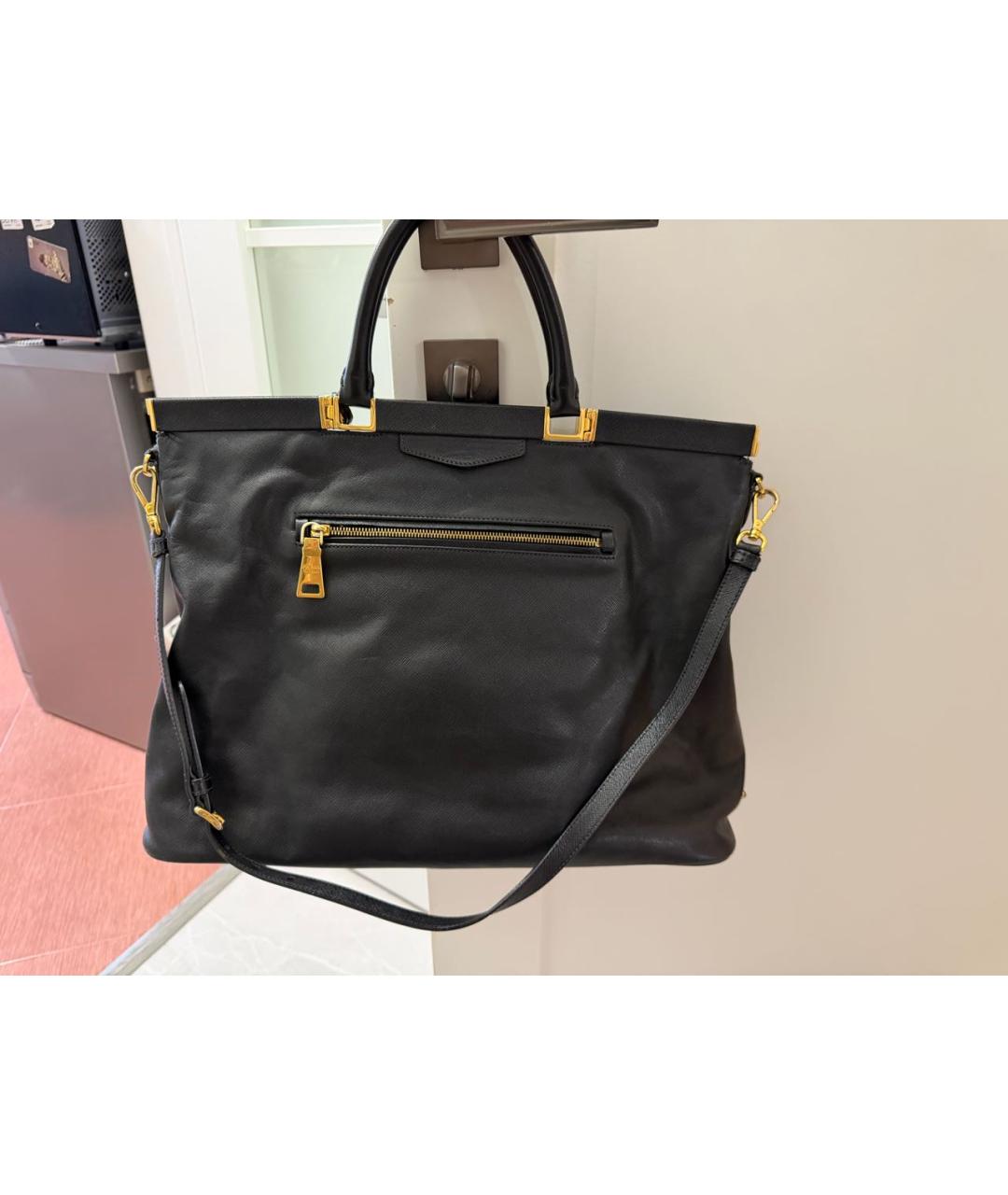 PRADA Черная кожаная сумка тоут, фото 3