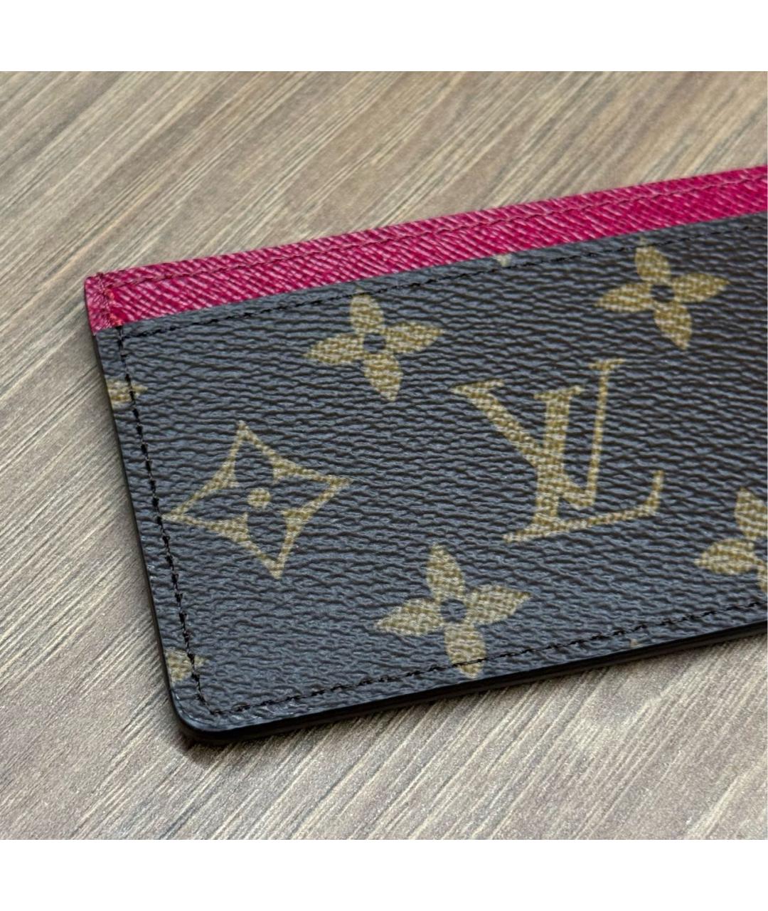 LOUIS VUITTON Коричневый кожаный кардхолдер, фото 4