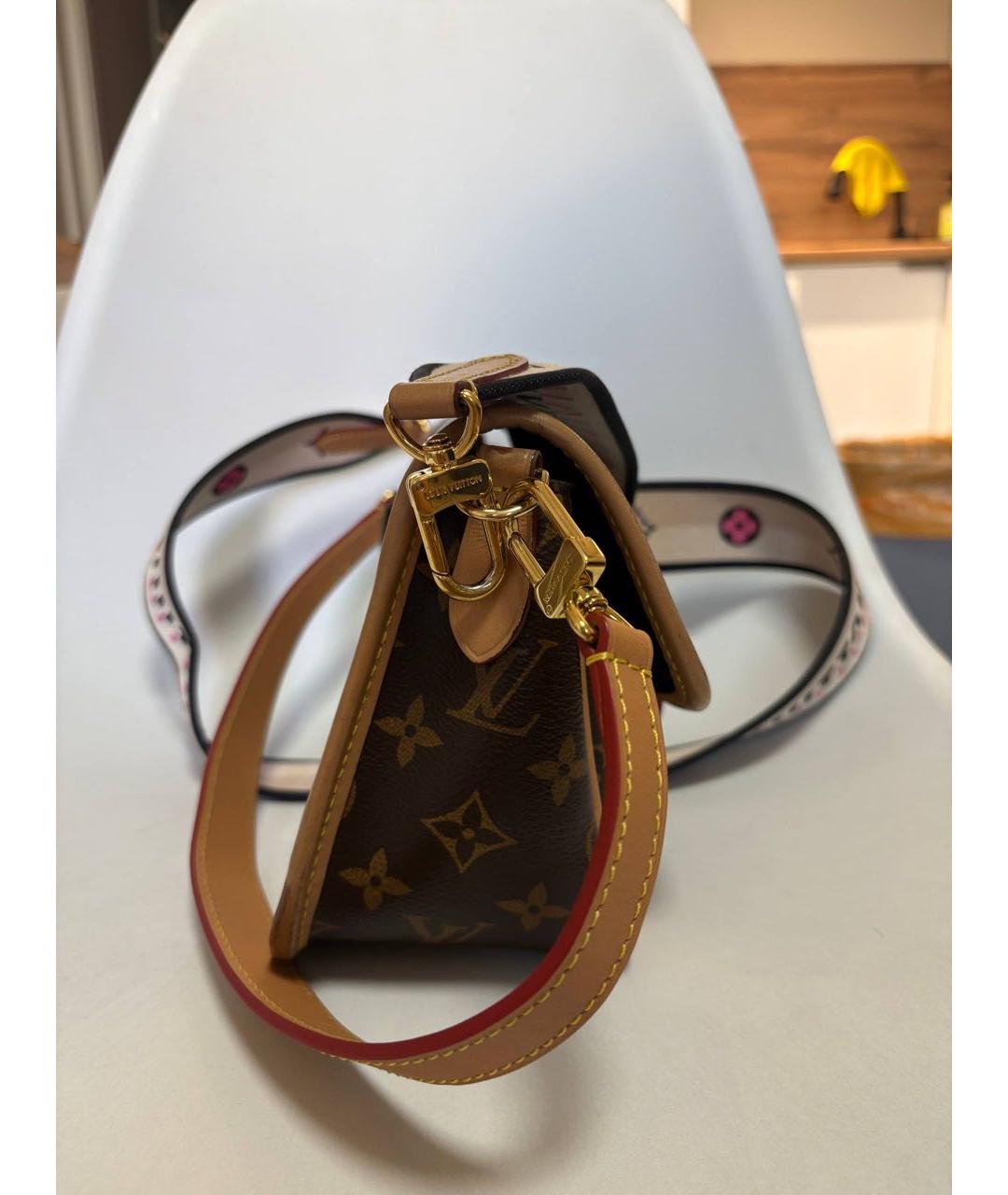 LOUIS VUITTON Коричневая сумка через плечо из канвы, фото 4