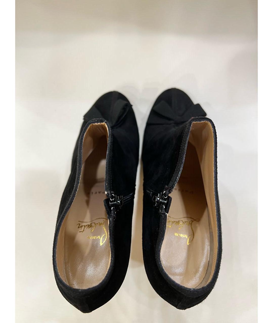 CHRISTIAN LOUBOUTIN Черные замшевые ботильоны, фото 3