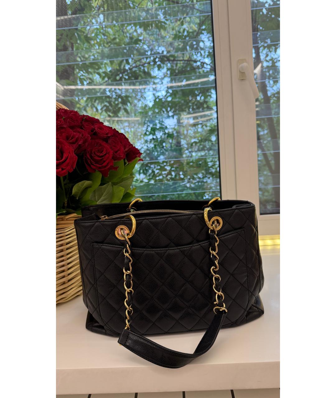 CHANEL Черная кожаная сумка тоут, фото 2