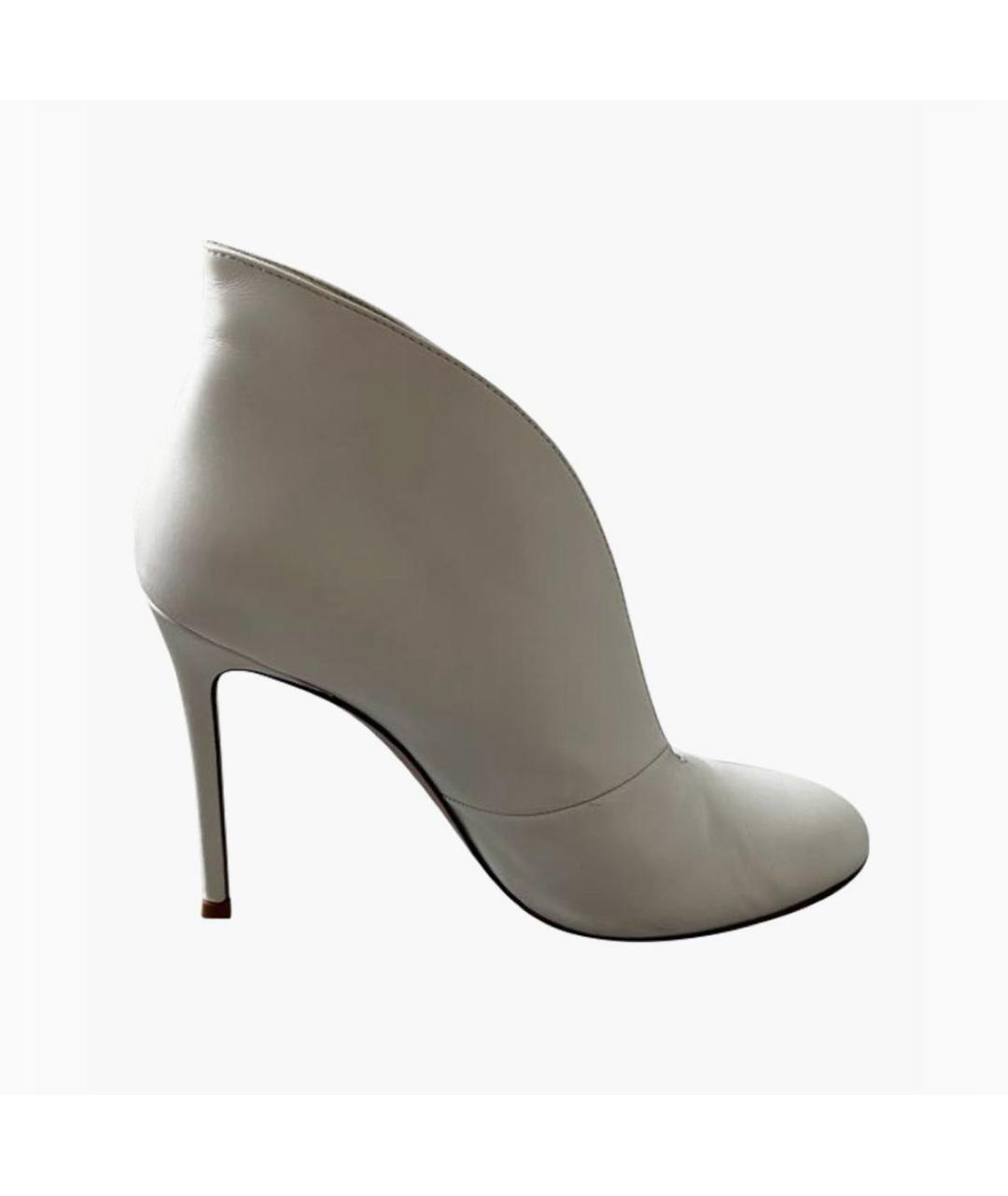 GIANVITO ROSSI Белые кожаные ботильоны, фото 8