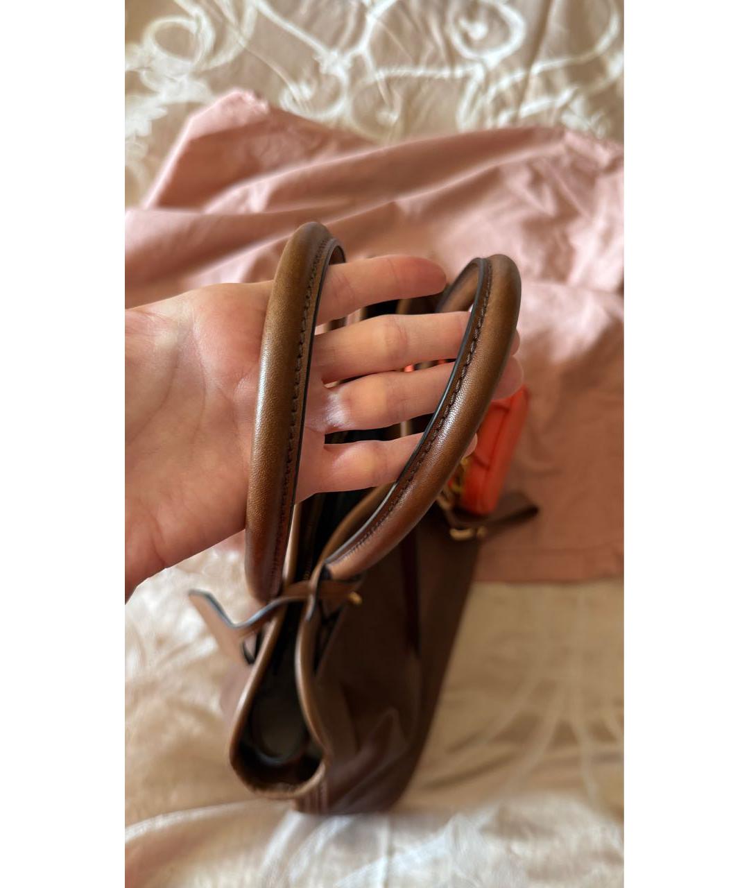 MIU MIU Коричневая кожаная сумка с короткими ручками, фото 5