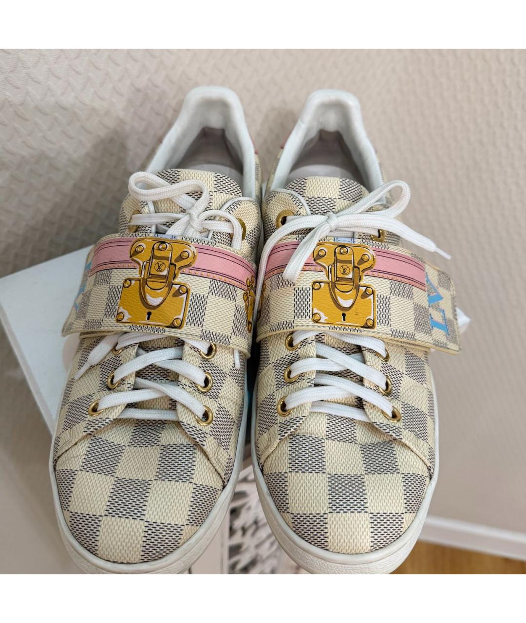 LOUIS VUITTON Бежевые кожаные кеды, фото 2