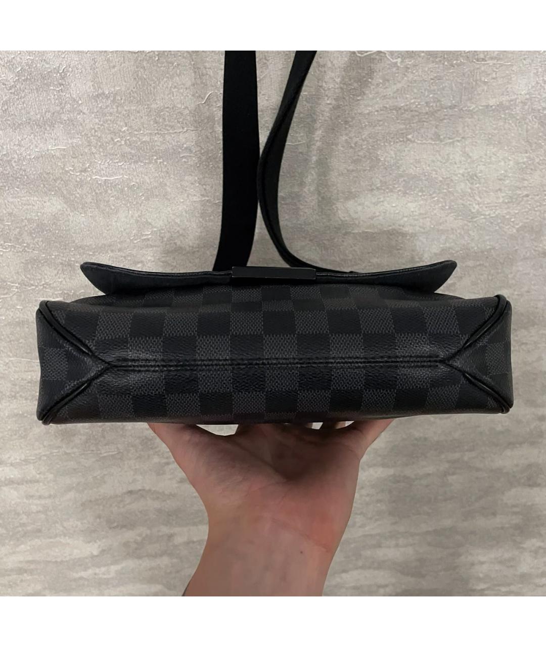 LOUIS VUITTON Черная сумка на плечо из канвы, фото 5