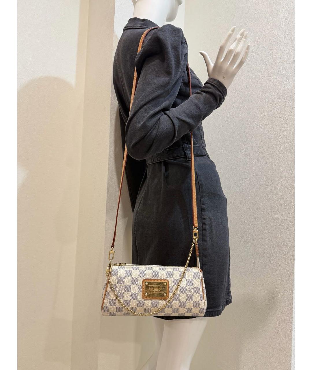 LOUIS VUITTON Белая сумка с короткими ручками из канвы, фото 6