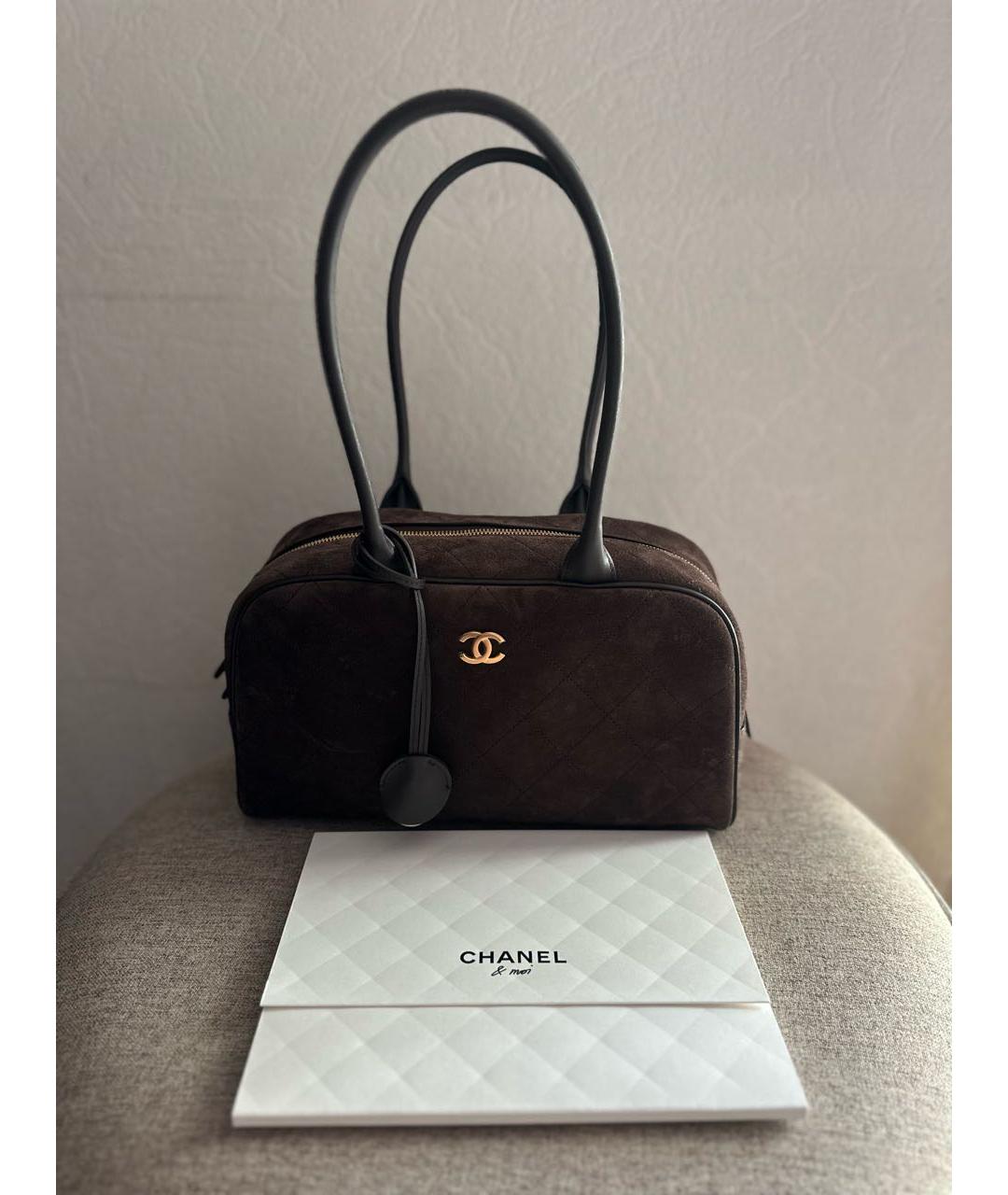 CHANEL Коричневая замшевая сумка с короткими ручками, фото 4