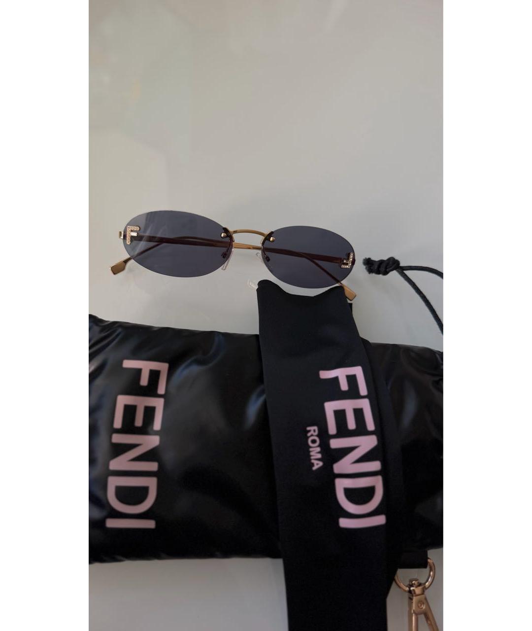 FENDI Синие пластиковые солнцезащитные очки, фото 3