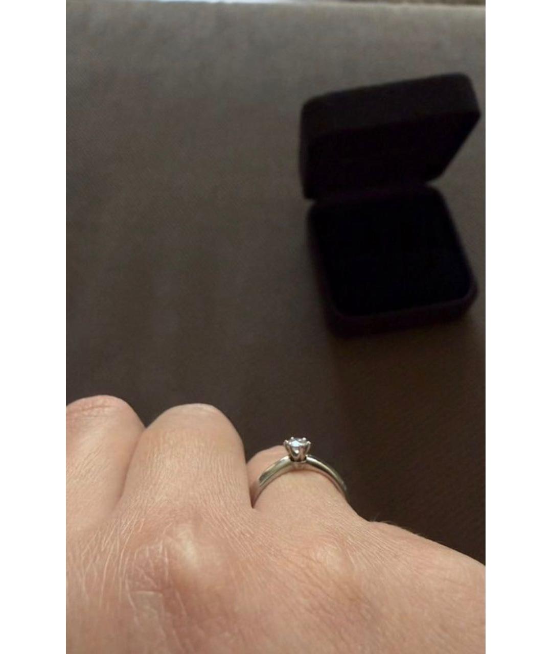 TIFFANY&CO Белое платиновое кольцо, фото 4