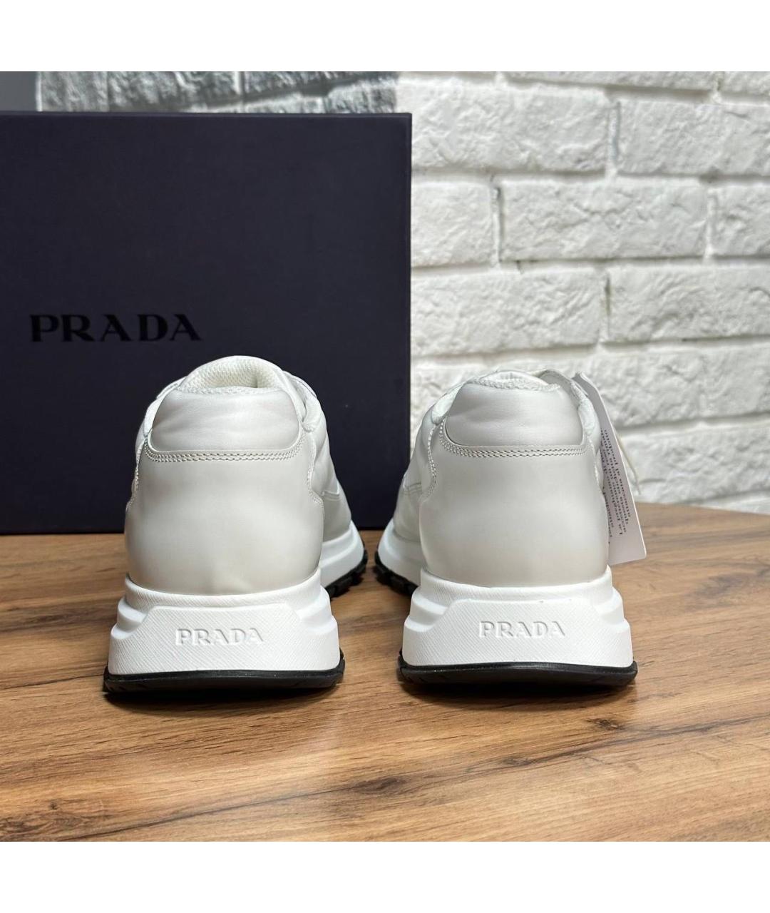 PRADA Белые кожаные низкие кроссовки / кеды, фото 4