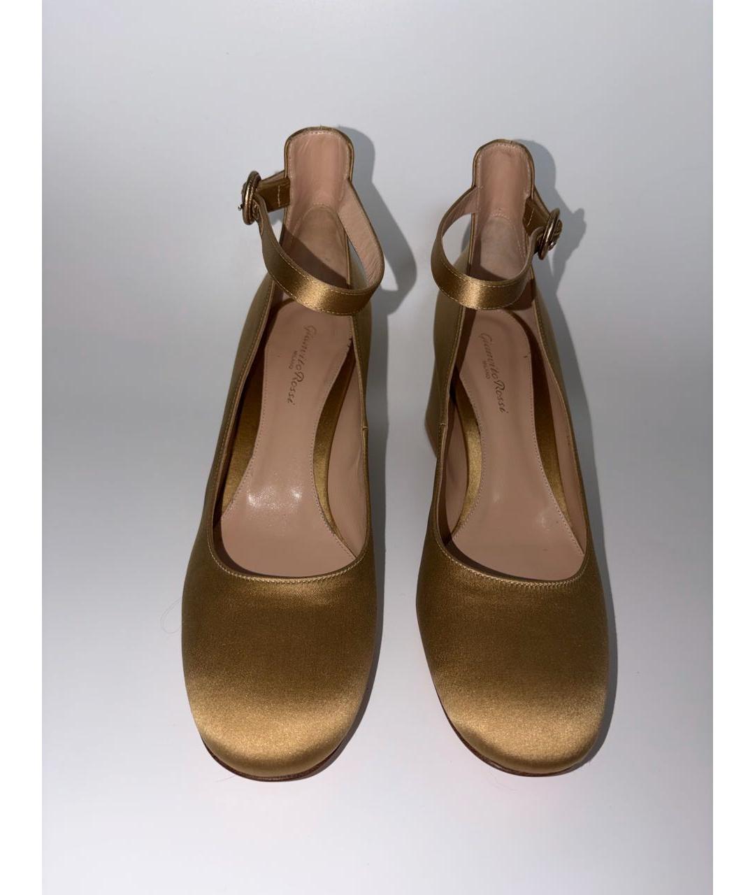 GIANVITO ROSSI Золотые текстильные туфли, фото 4