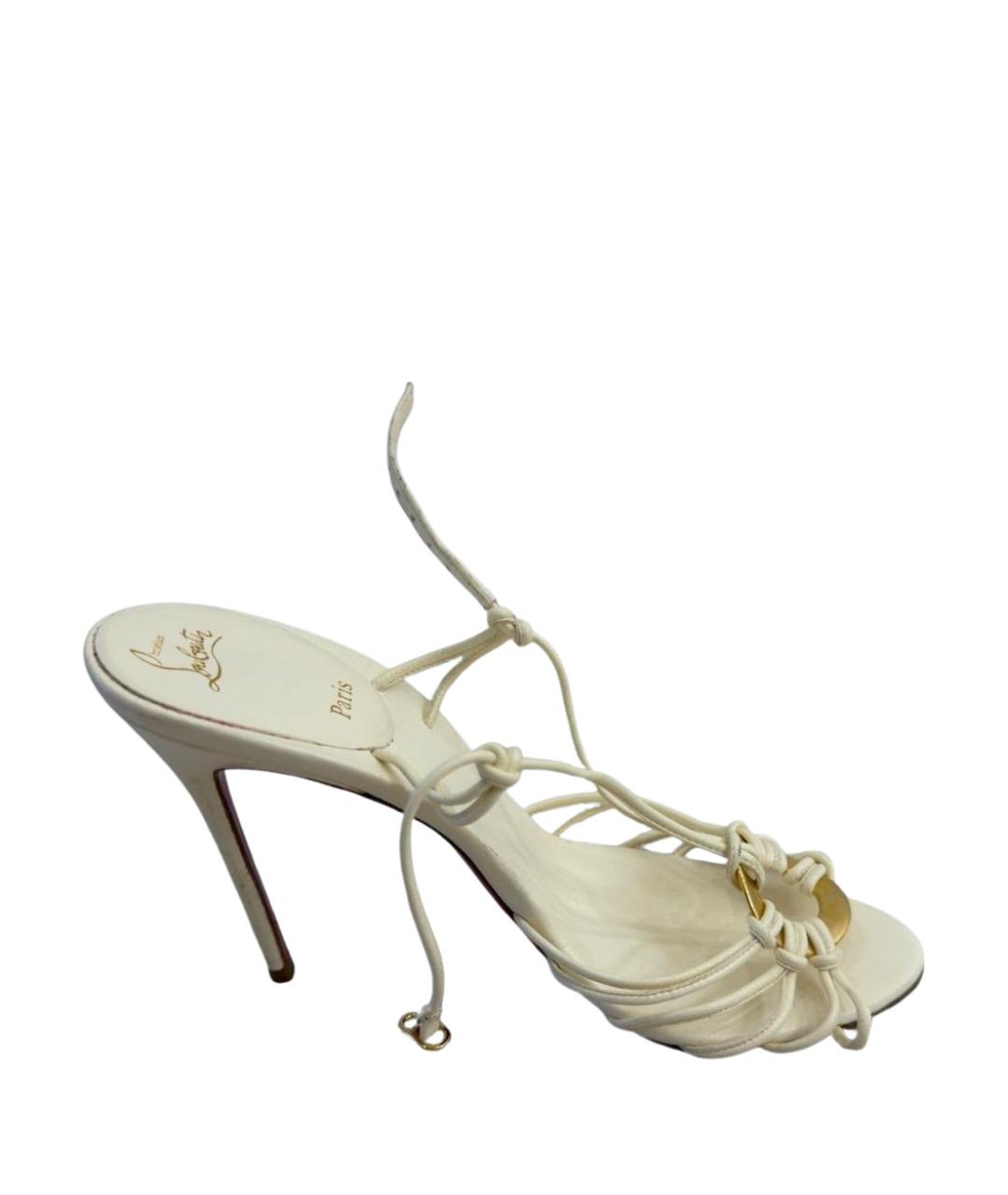 CHRISTIAN LOUBOUTIN Белые кожаные босоножки, фото 1