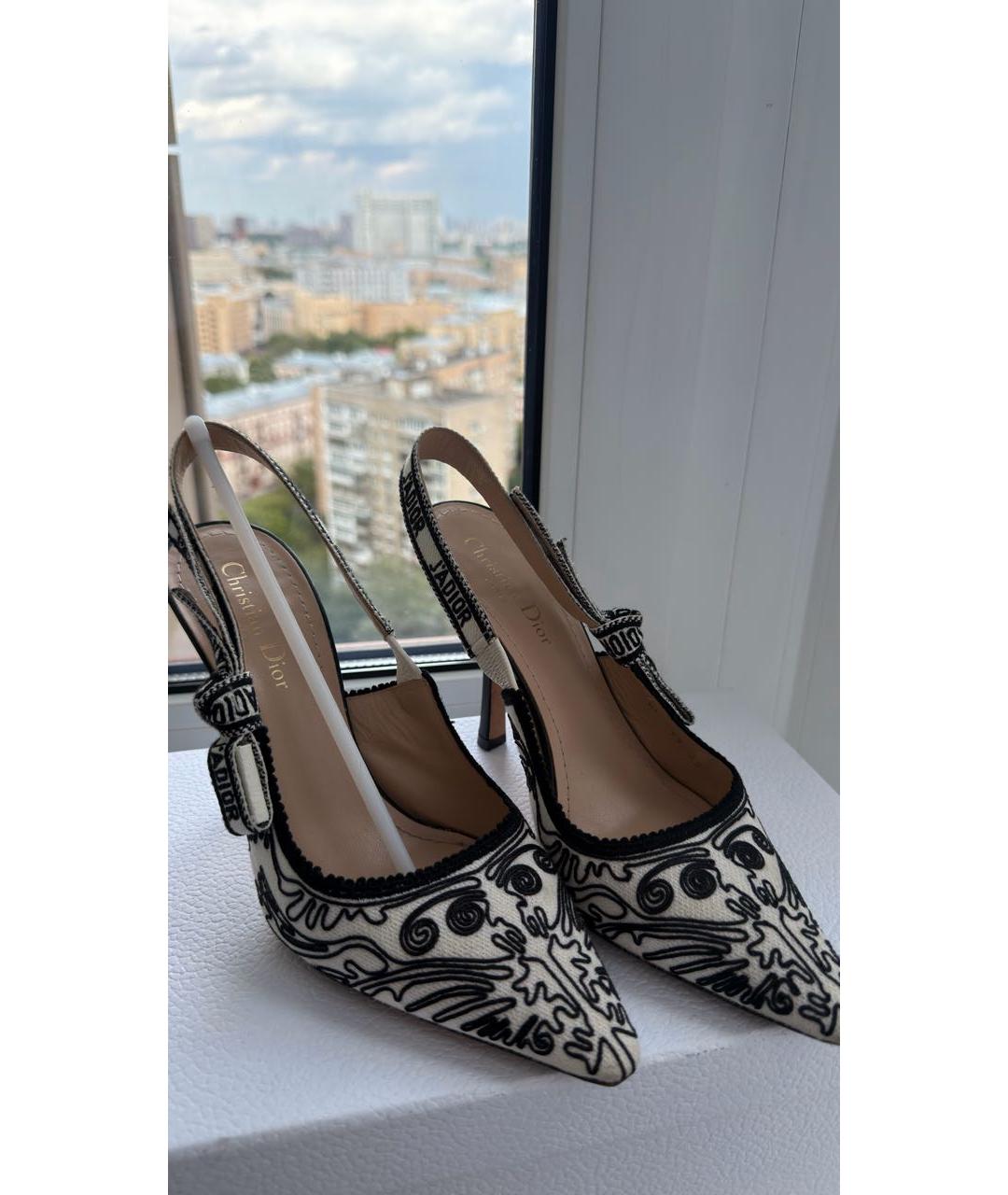 CHRISTIAN DIOR Белые кожаные туфли, фото 2