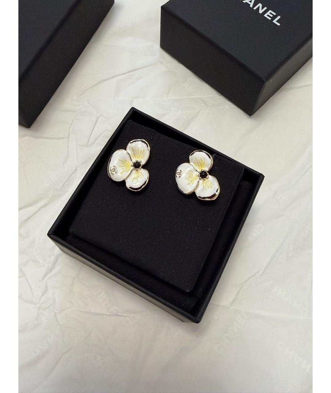 CHANEL Белые серьги, фото 2