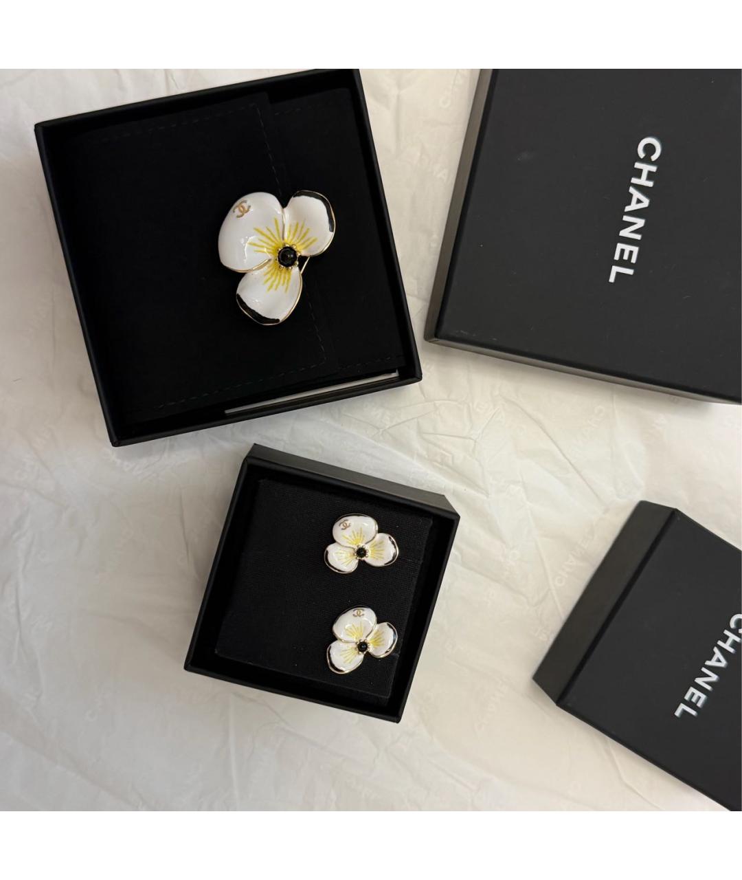 CHANEL Белые серьги, фото 3