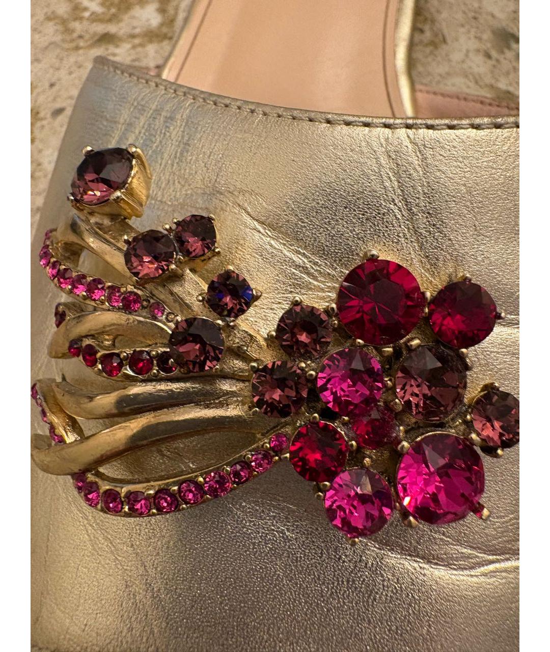 OSCAR DE LA RENTA Золотые кожаные шлепанцы, фото 6
