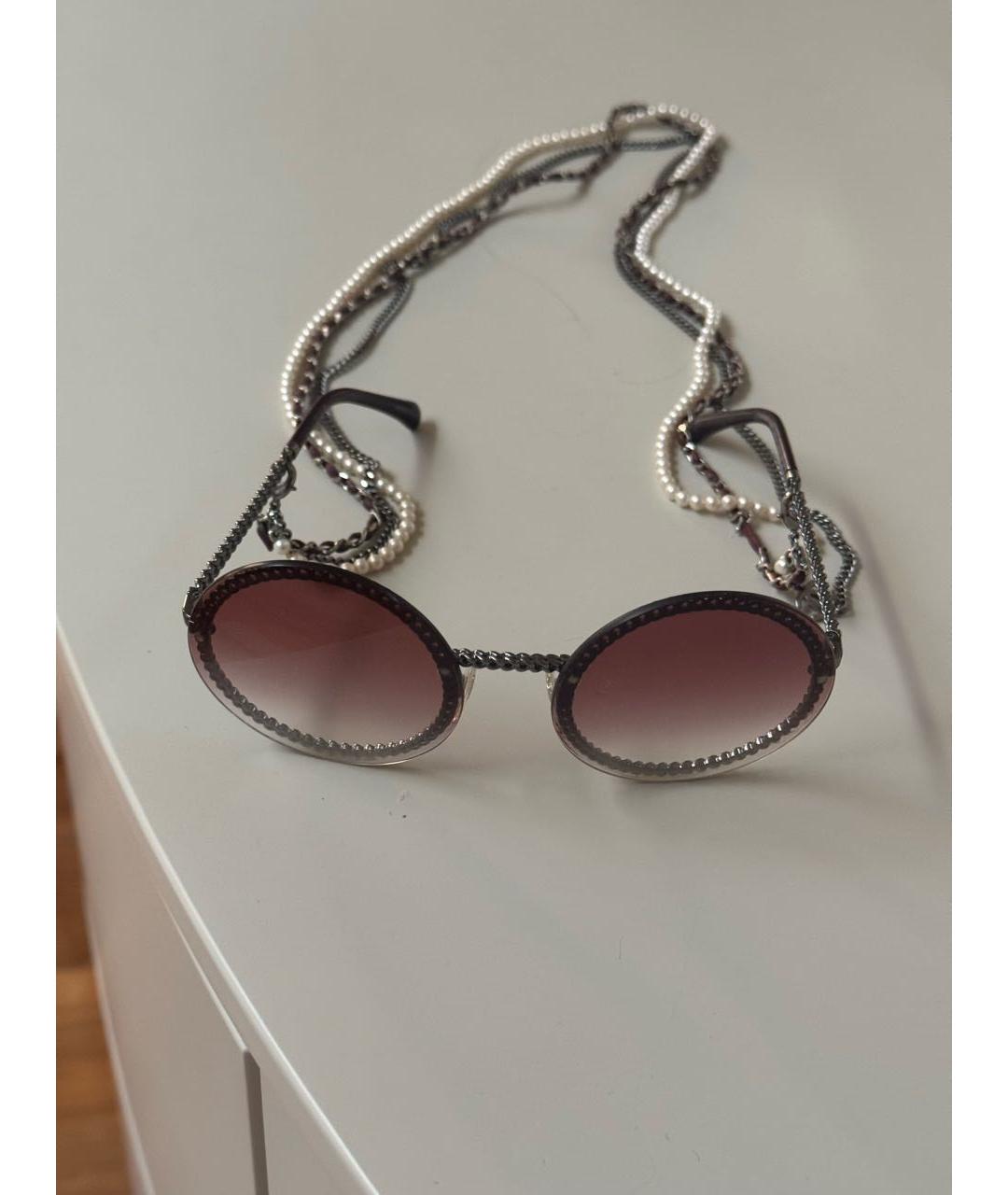 CHANEL Серебряные пластиковые солнцезащитные очки, фото 5