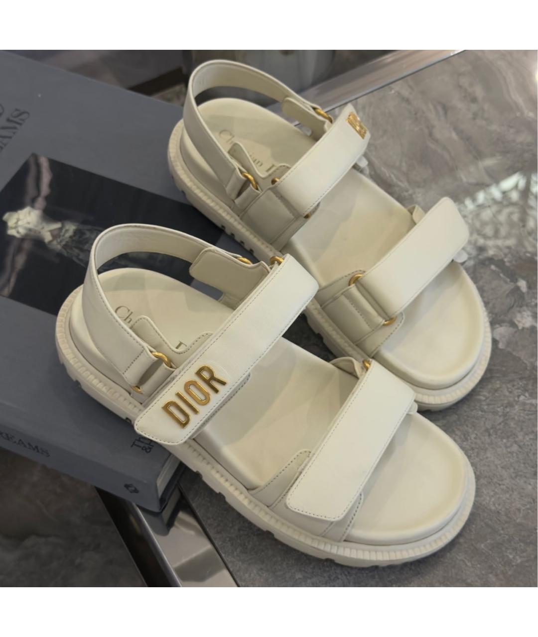 CHRISTIAN DIOR Бежевые кожаные босоножки, фото 2