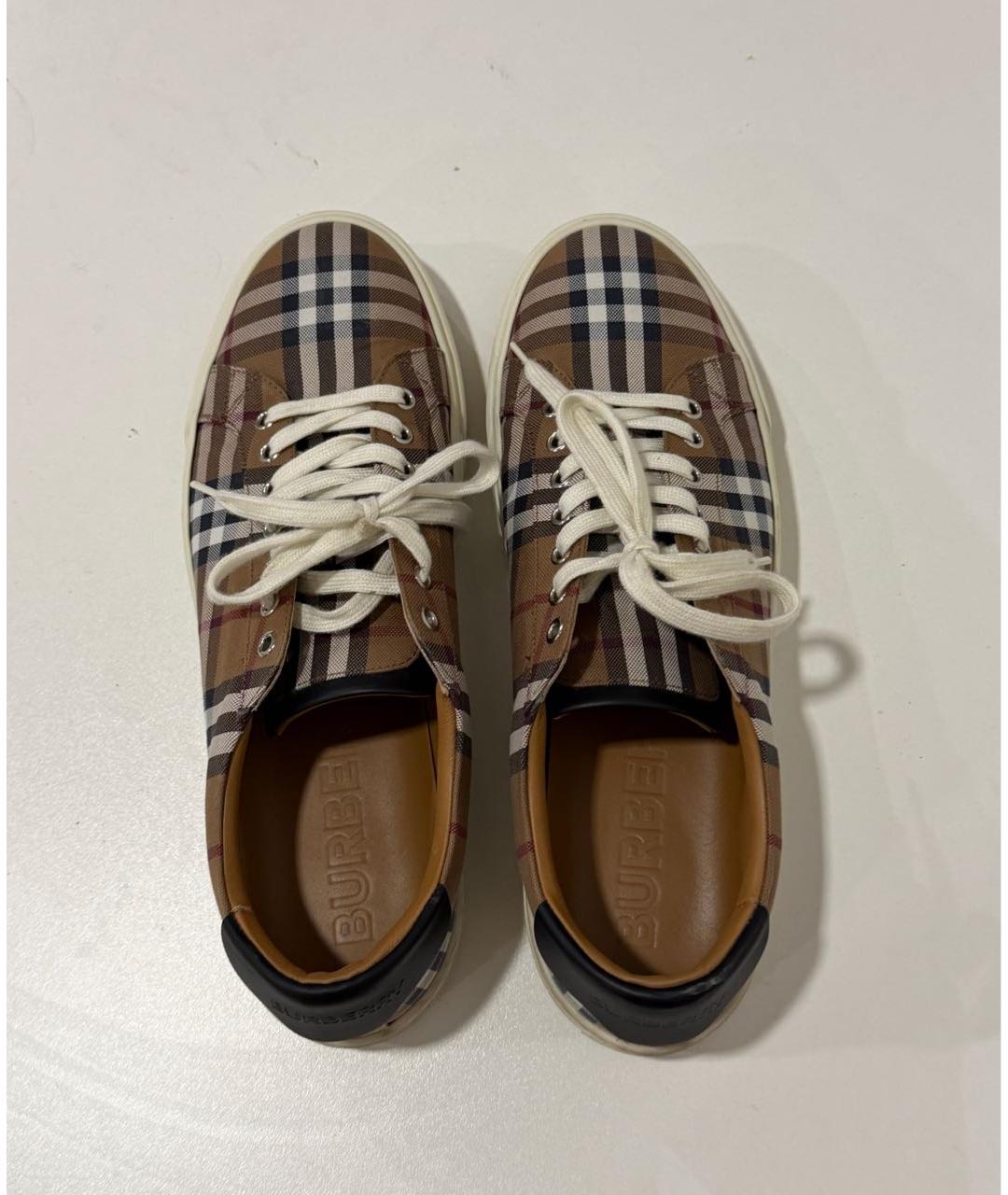BURBERRY Низкие кроссовки / кеды, фото 3