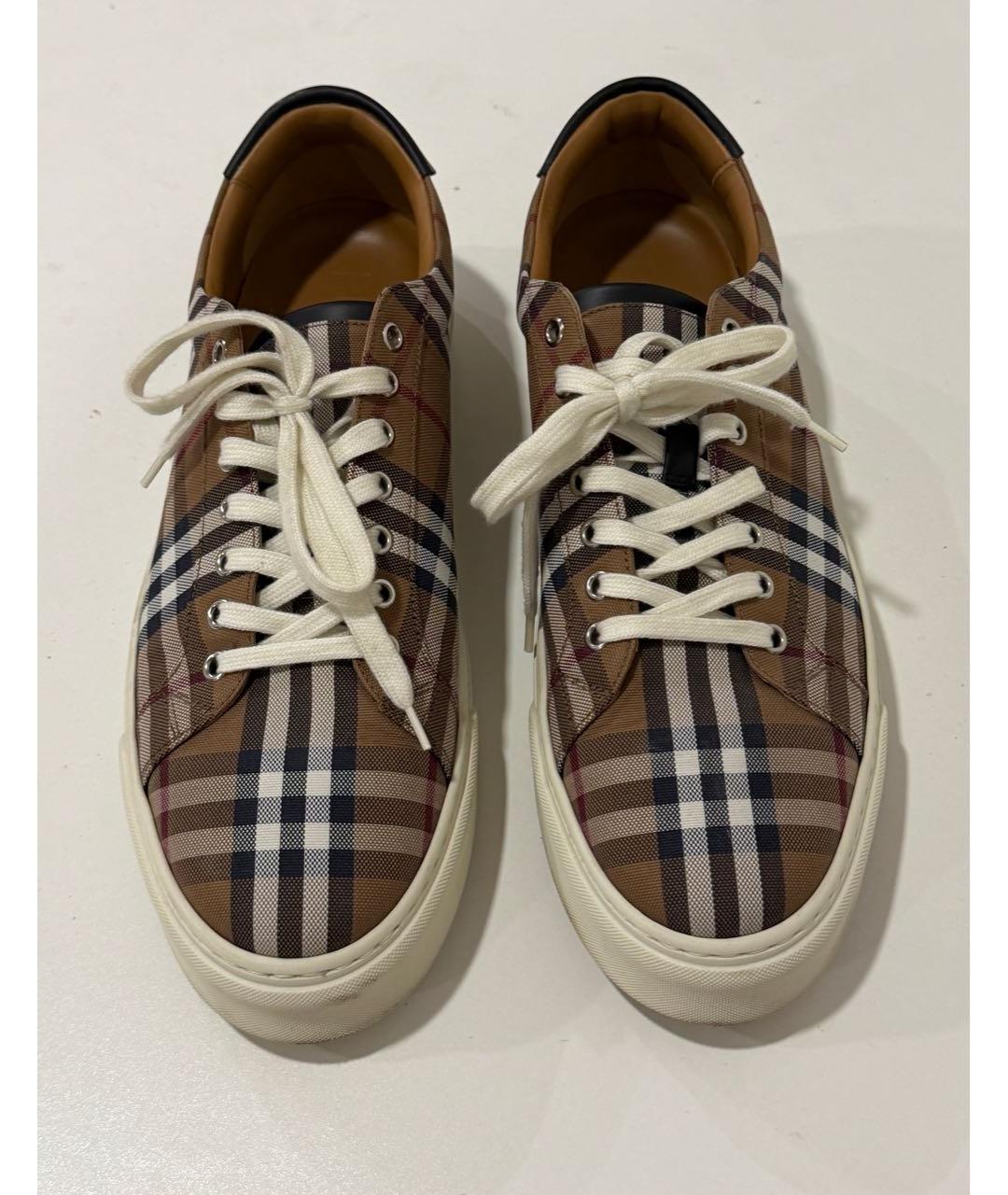 BURBERRY Низкие кроссовки / кеды, фото 2