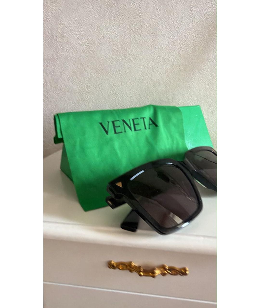 BOTTEGA VENETA Черные пластиковые солнцезащитные очки, фото 2