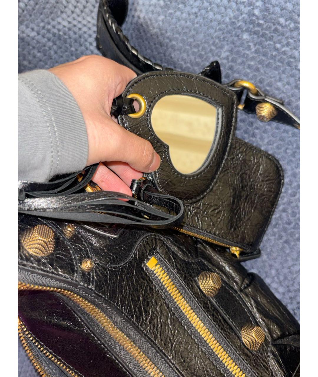 BALENCIAGA Черная кожаная сумка через плечо, фото 5