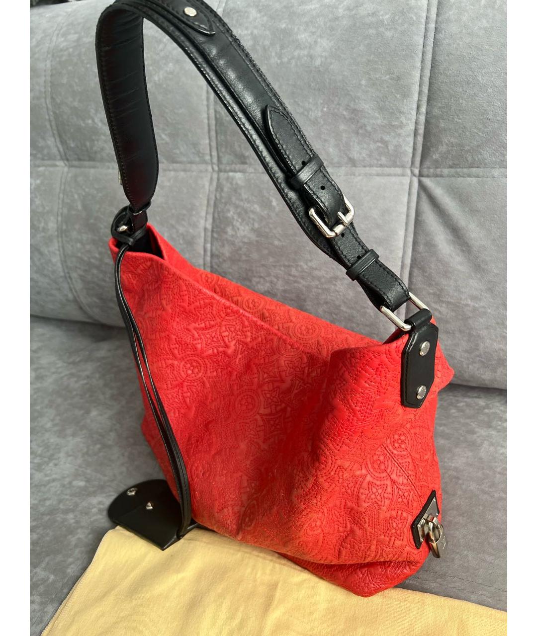 LOUIS VUITTON Красная кожаная сумка через плечо, фото 2