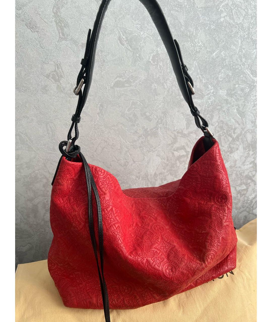 LOUIS VUITTON Красная кожаная сумка через плечо, фото 3