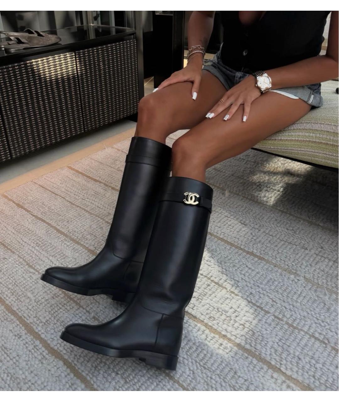 CHANEL Черные кожаные сапоги, фото 3