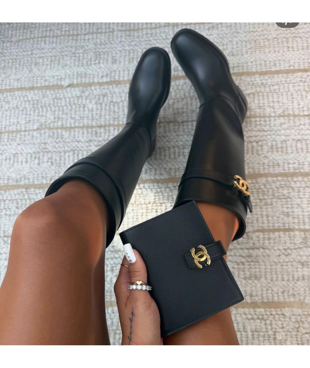 CHANEL Черные кожаные сапоги, фото 4