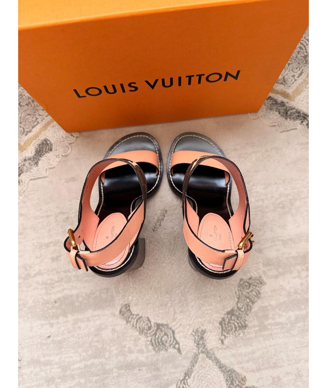 LOUIS VUITTON Коричневые кожаные босоножки, фото 3