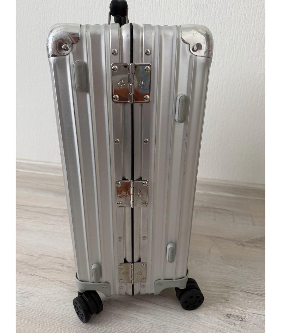 Rimowa Серебряный чемодан, фото 3
