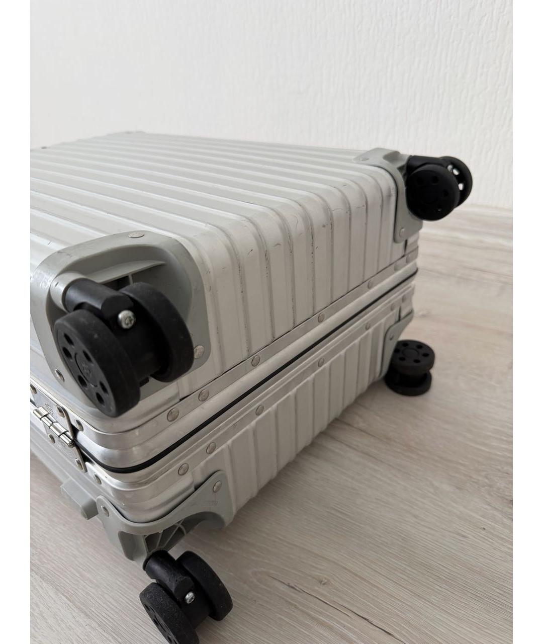 Rimowa Серебряный чемодан, фото 4