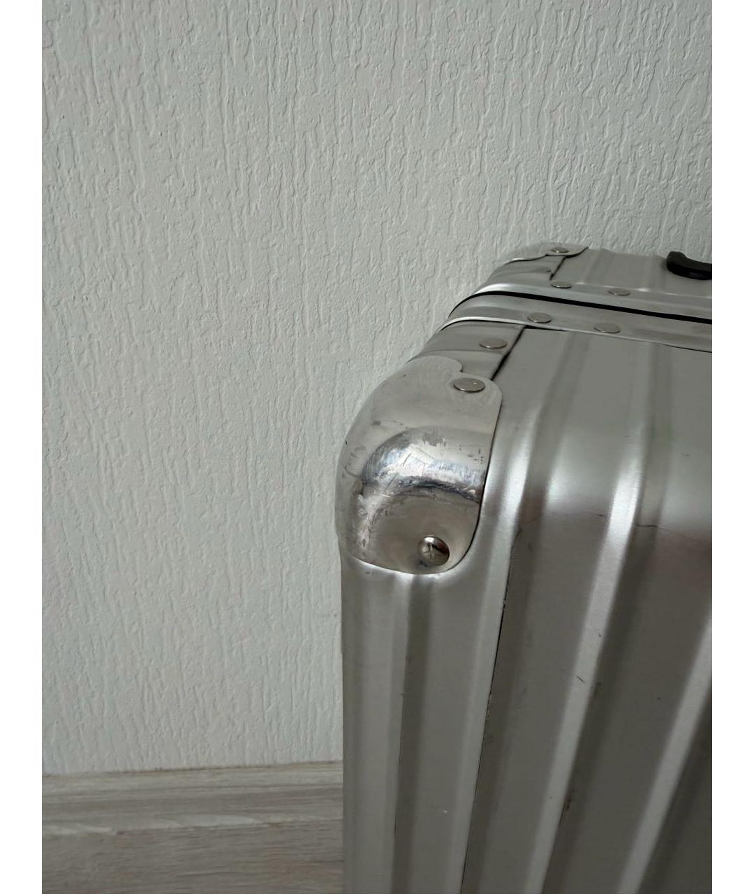 Rimowa Серебряный чемодан, фото 8