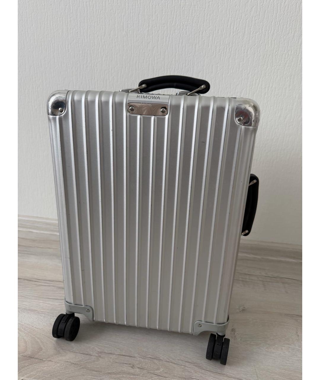 Rimowa Серебряный чемодан, фото 9